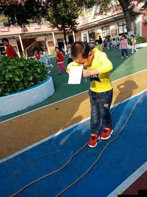 抬头镜子接合处玩法:镜子游戏的独特视角