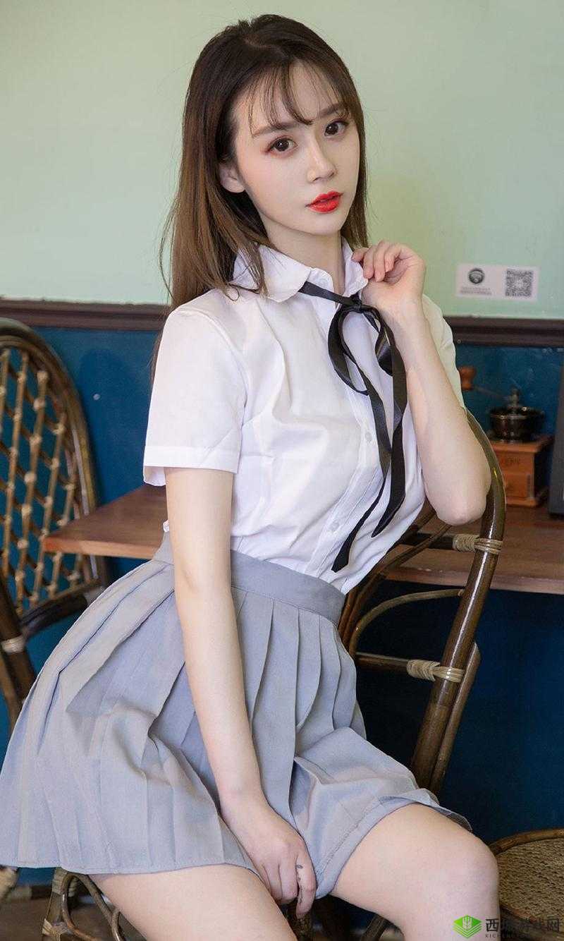 mm131性格感美女:魅力无限风采展现