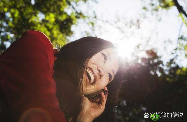 亚洲爱情岛论坛自拍网站:探索亚洲情感世界的私密角落