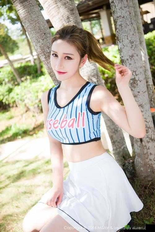 吴梦梦到粉丝家实战华中在线观看:私密震撼之旅