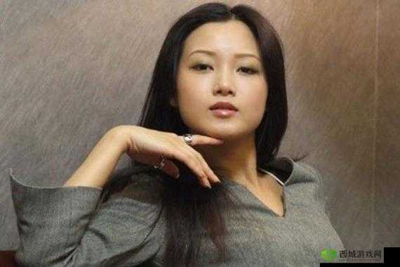 汤芳裸照:展现独特艺术魅力与视觉冲击